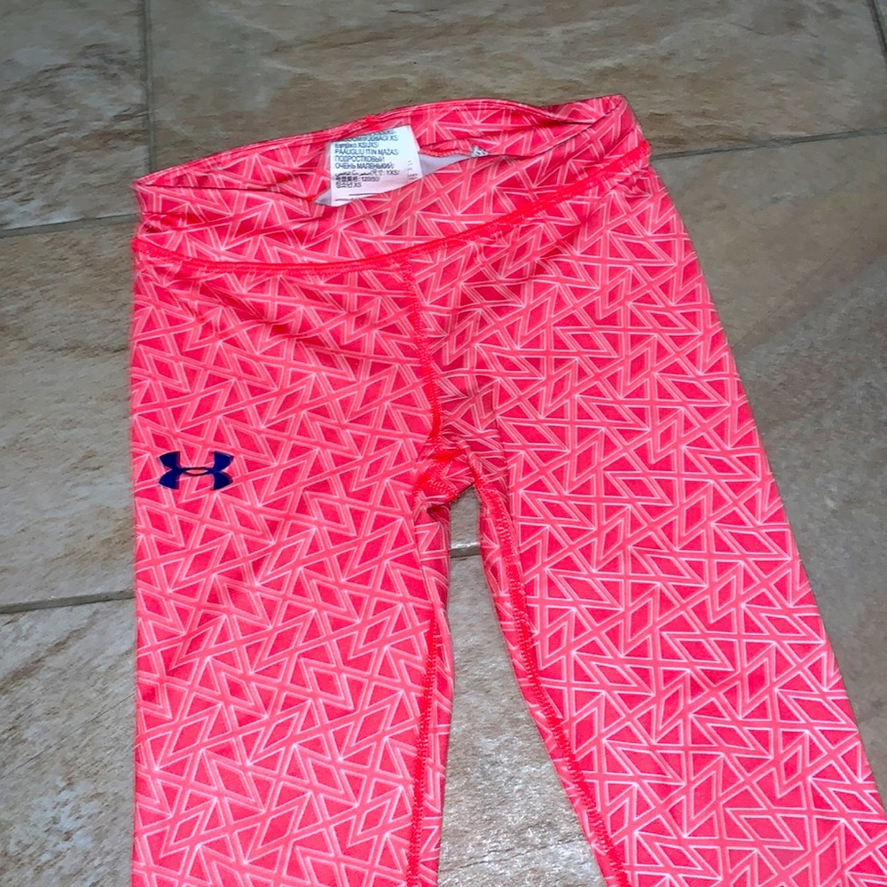 Yxs heat gear pink under armor leggings